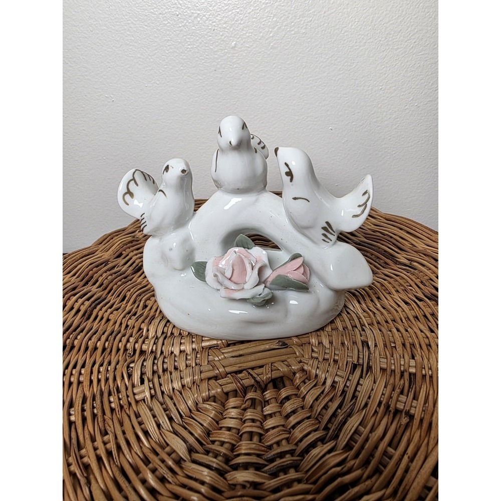 Vintage Love Birds Doves Figurine White Porcelain Gold Trimmed China